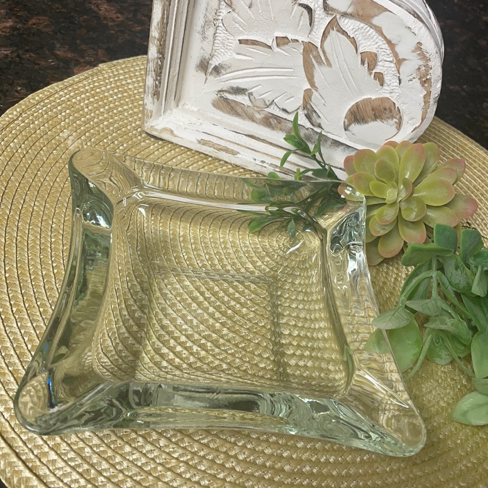 Vintage Classic Clear Glass Ashtray 5 1/2”